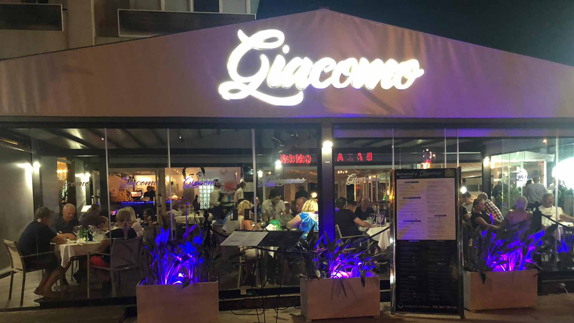 Restaurante Giacomo Punta Prima Front2 Night